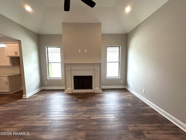 203 Carreras Lane, Maurice, LA 70555