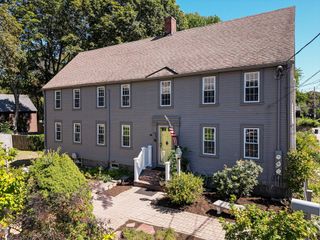 16 Elm Street, Ipswich, MA 01938