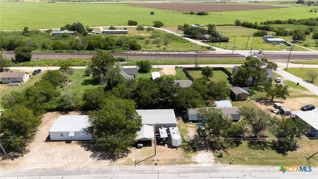 508 W Mesquite Avenue, Rogers, TX 76569