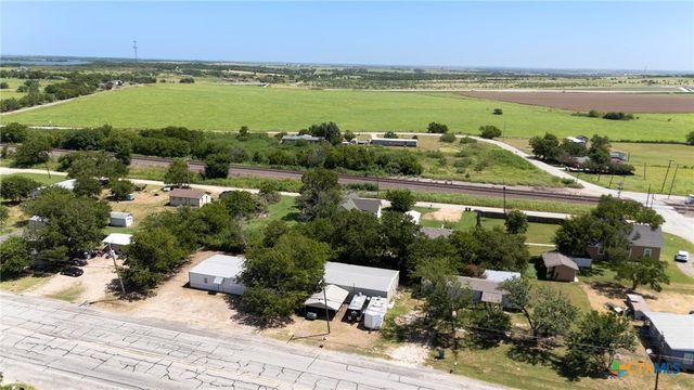 508 W Mesquite Avenue, Rogers, TX 76569