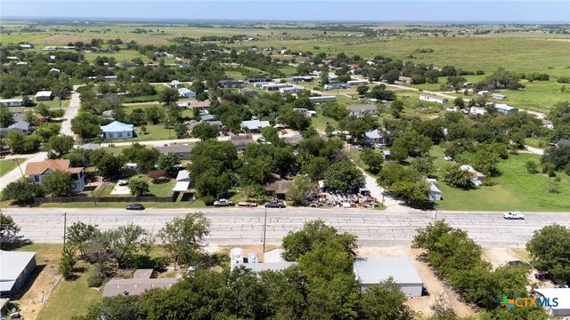 508 W Mesquite Avenue, Rogers, TX 76569