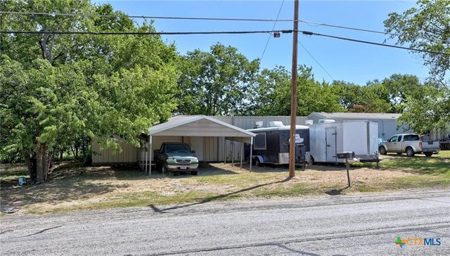 508 W Mesquite Avenue, Rogers, TX 76569