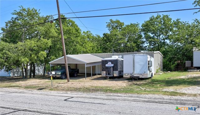 508 W Mesquite Avenue, Rogers, TX 76569