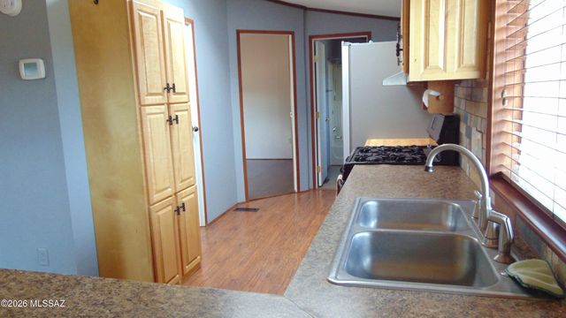 2200 N Camino Del Gato, Tucson, AZ 85743