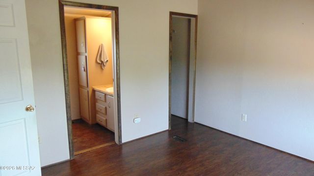 2200 N Camino Del Gato, Tucson, AZ 85743