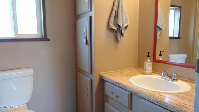 2200 N Camino Del Gato, Tucson, AZ 85743