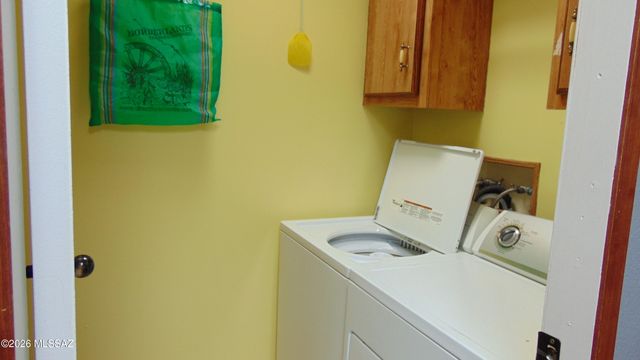 2200 N Camino Del Gato, Tucson, AZ 85743