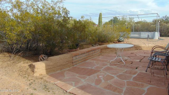 2200 N Camino Del Gato, Tucson, AZ 85743