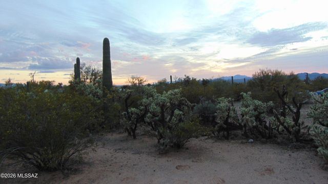 2200 N Camino Del Gato, Tucson, AZ 85743