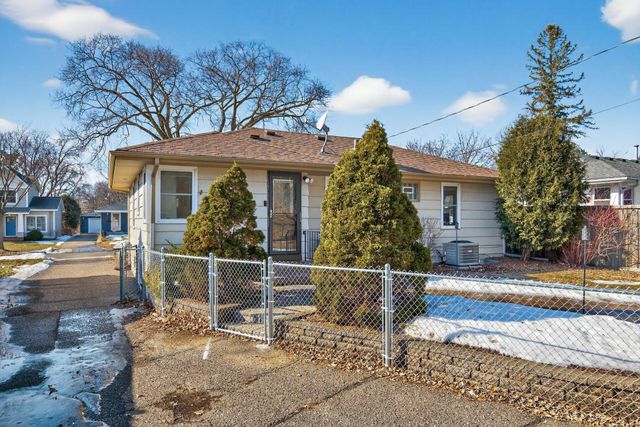 1631 Oregon Avenue S, Saint Louis Park, MN 55426