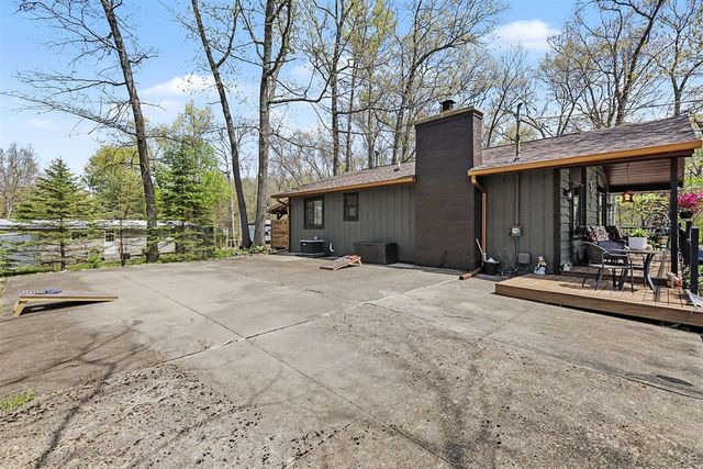 11820 Killarny Circle, Jerome, MI 49249