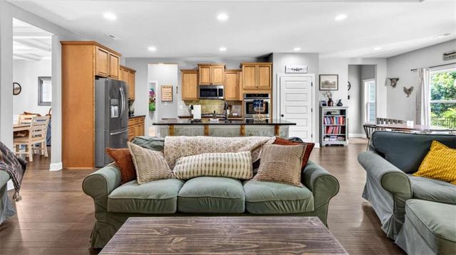 195 Southridge, Senoia, GA 30276