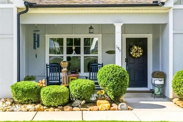 195 Southridge, Senoia, GA 30276