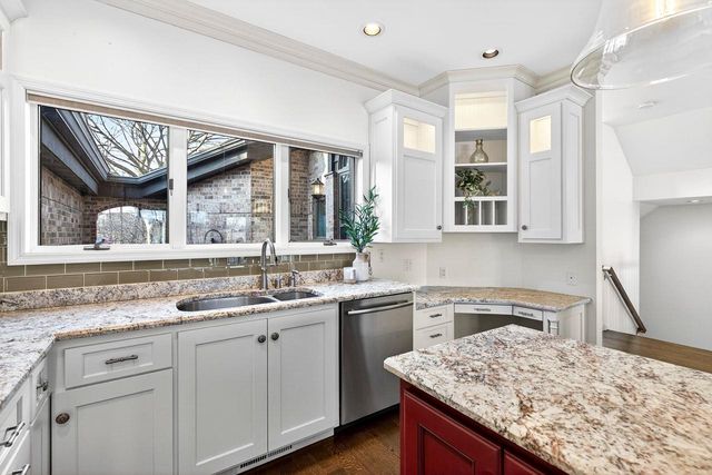 2905 FOX RUN, Appleton, WI 54914