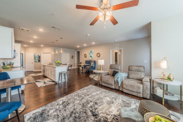 1735 Wittington Place 3206, Farmers Branch, TX 75234