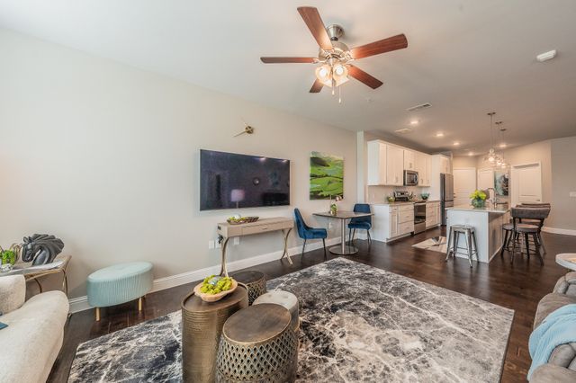 1735 Wittington Place 3206, Farmers Branch, TX 75234