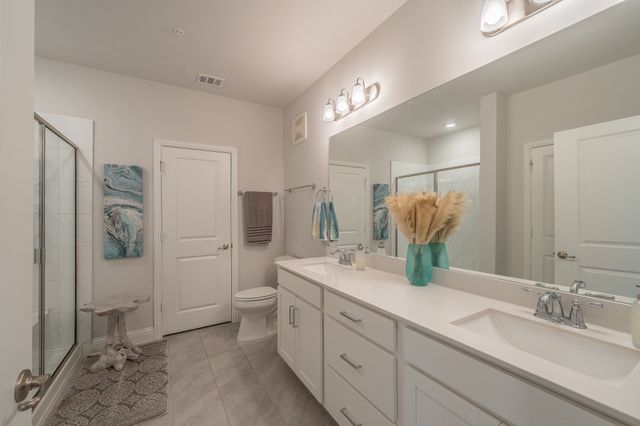 1735 Wittington Place 3206, Farmers Branch, TX 75234