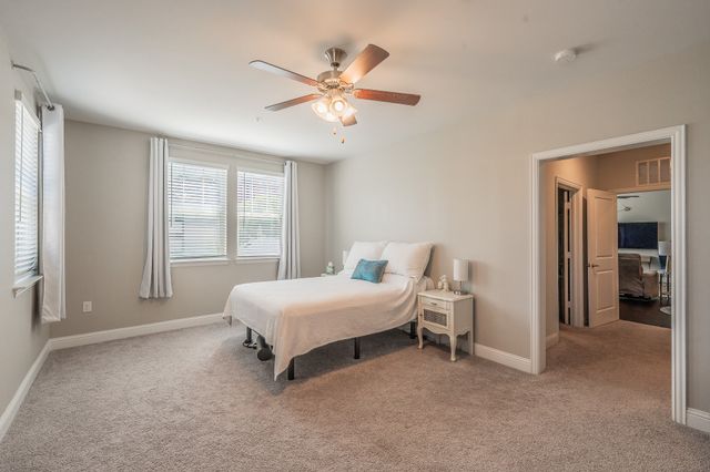 1735 Wittington Place 3206, Farmers Branch, TX 75234