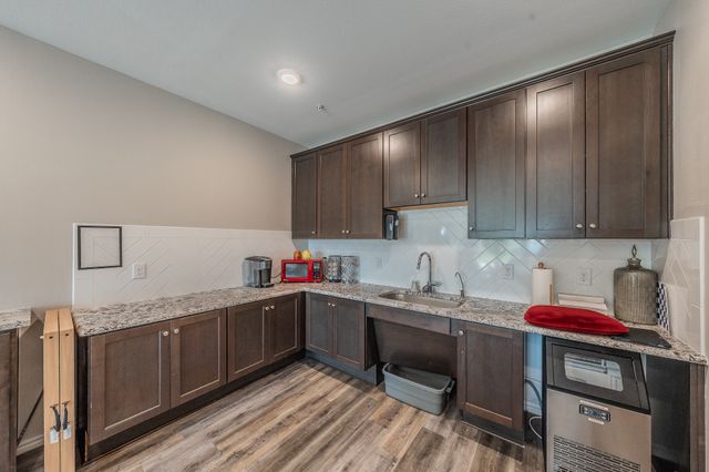 1735 Wittington Place 3206, Farmers Branch, TX 75234