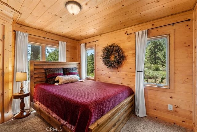 5632 Oak Street, Wrightwood, CA 92397