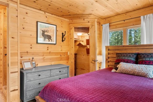 5632 Oak Street, Wrightwood, CA 92397