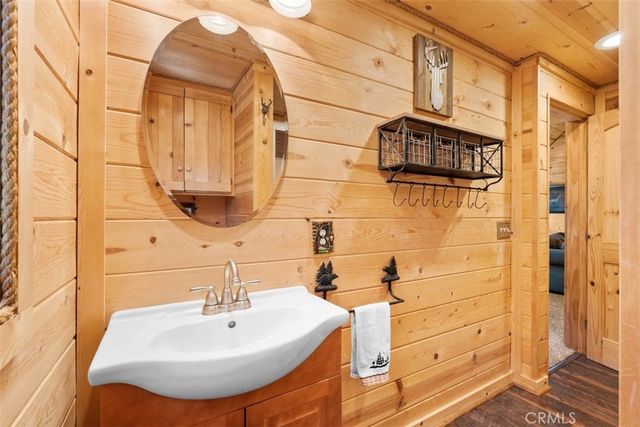 5632 Oak Street, Wrightwood, CA 92397