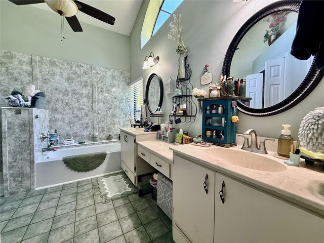 3350 LAURELWOOD COURT, Tarpon Springs, FL 34688