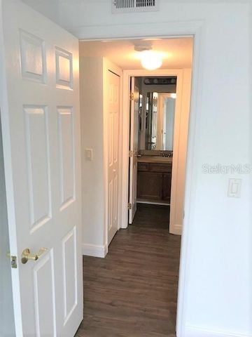 4211 CHATHAM OAK COURT 102, Tampa, FL 33624
