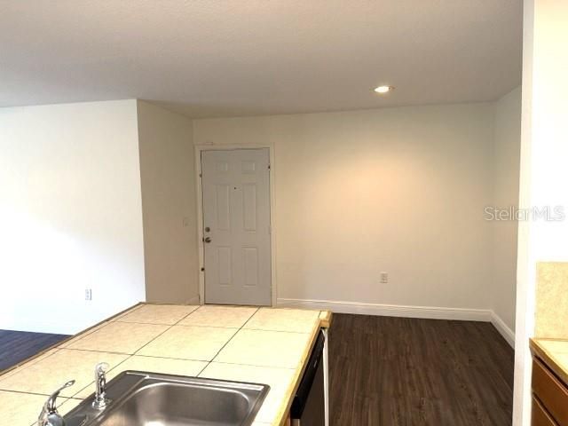 4211 CHATHAM OAK COURT 102, Tampa, FL 33624