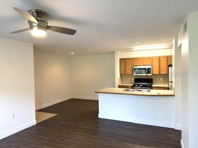 4211 CHATHAM OAK COURT 102, Tampa, FL 33624