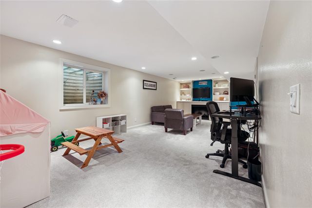 504 SW 48th Street, Ankeny, IA 50023