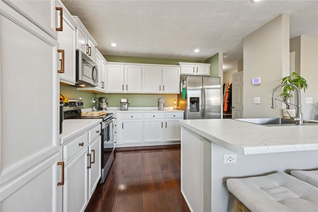 504 SW 48th Street, Ankeny, IA 50023