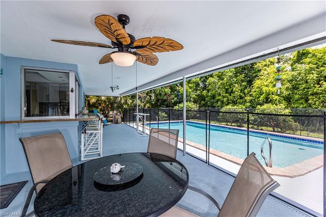 211 W Flamingo CIR, Marco Island, FL 34145