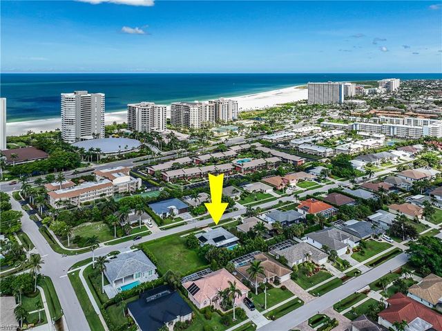 211 W Flamingo CIR, Marco Island, FL 34145
