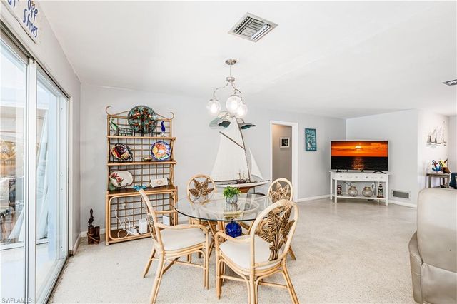 211 W Flamingo CIR, Marco Island, FL 34145