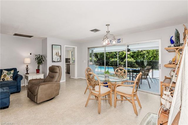 211 W Flamingo CIR, Marco Island, FL 34145