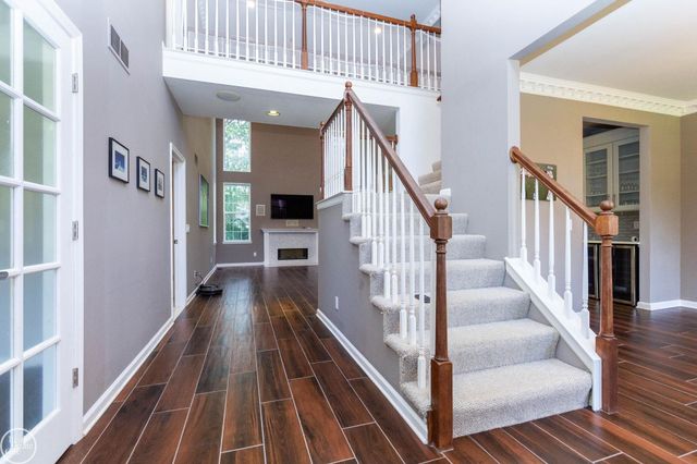 5426 Murray Court, Waterford Twp, MI 48327
