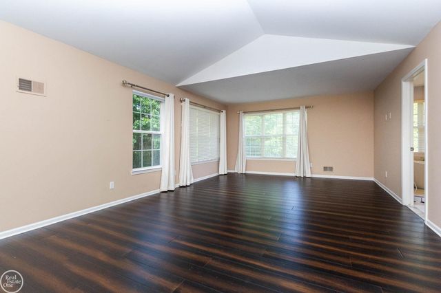 5426 Murray Court, Waterford Twp, MI 48327