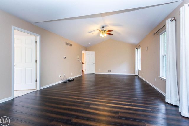 5426 Murray Court, Waterford Twp, MI 48327
