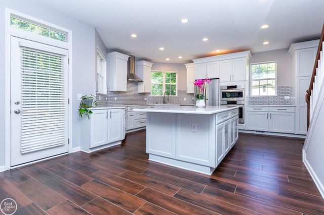 5426 Murray Court, Waterford Twp, MI 48327