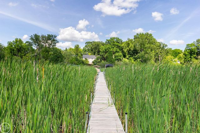 5426 Murray Court, Waterford Twp, MI 48327