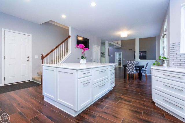 5426 Murray Court, Waterford Twp, MI 48327