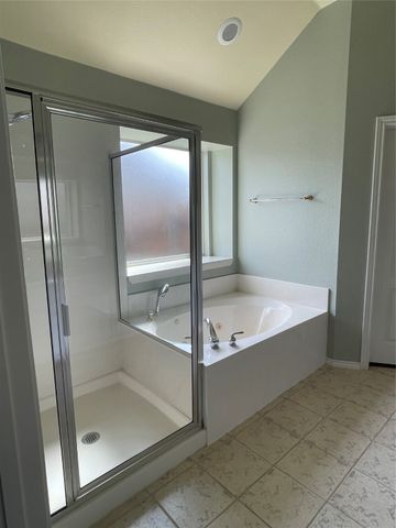 1700 Clover Hill Road, Mansfield, TX 76063