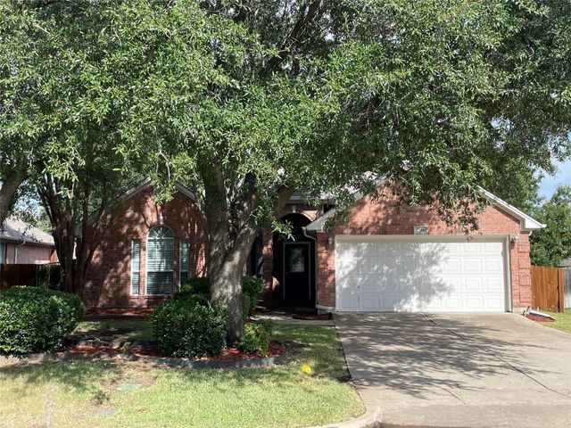 1700 Clover Hill Road, Mansfield, TX 76063