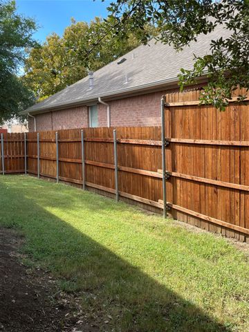 1700 Clover Hill Road, Mansfield, TX 76063