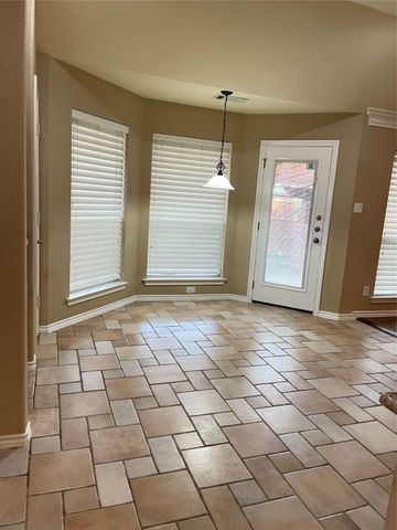 1700 Clover Hill Road, Mansfield, TX 76063