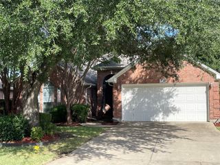 1700 Clover Hill Road, Mansfield, TX 76063