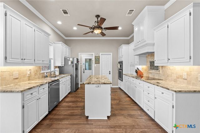 2506 Canyon Cliff Drive, Temple, TX 76502