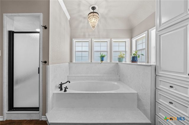 2506 Canyon Cliff Drive, Temple, TX 76502