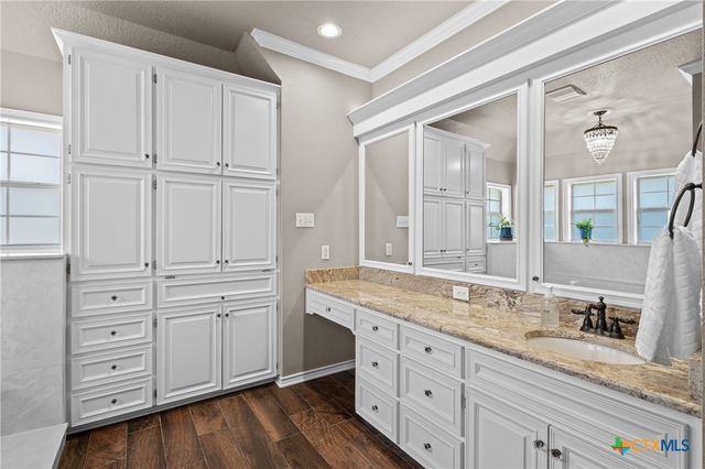 2506 Canyon Cliff Drive, Temple, TX 76502